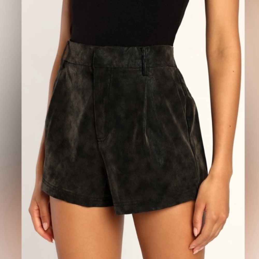 Free People Suede Roma Shorts - Size Medium (8-10)